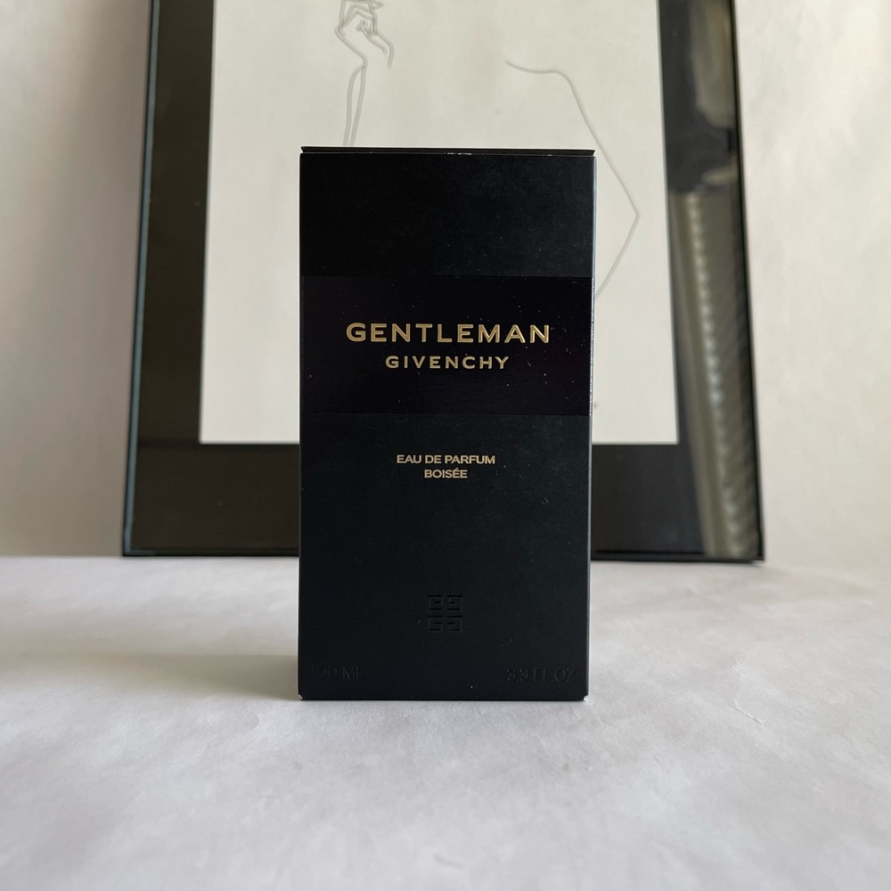 Givenchy Gentleman Boisee 3.4oz Eau De Parfum (EDP)